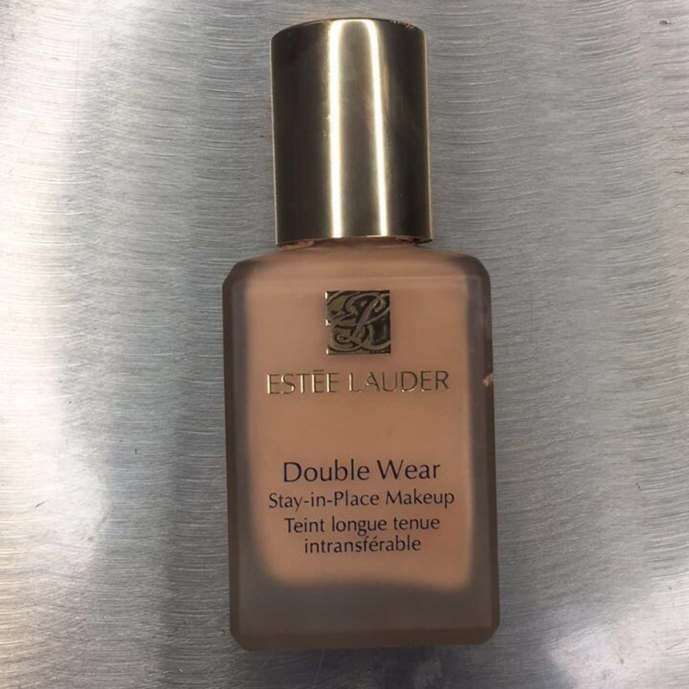 Estée Lauder Double Wear Foundation